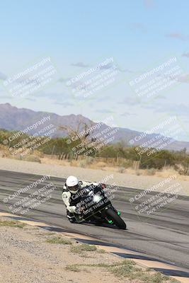 media/Nov-16-2025-Race Pace (Sun) [[8c5fa54630]]/Verified Riders/4-Turn 3 Inside (1050am)/